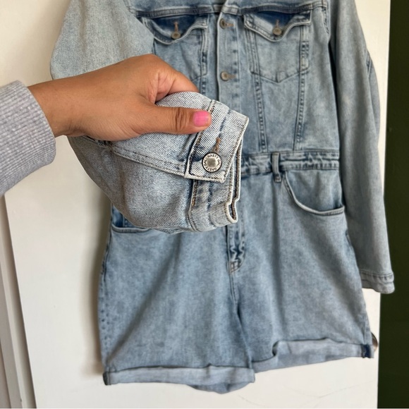 Nasty gal Light wash long sleeve denim shirt shorts romper
Size 10 - Picture 5 of 8